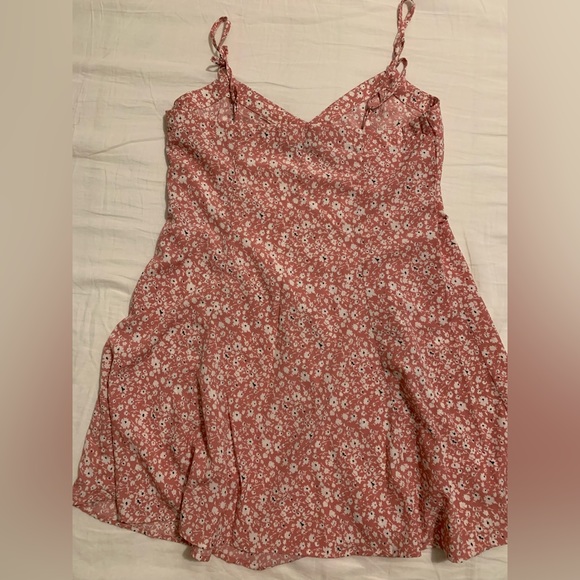 ModCloth Pink White Floral 90s Spaghetti Strap Dress with Tie Waist, size M - Picture 4 of 5